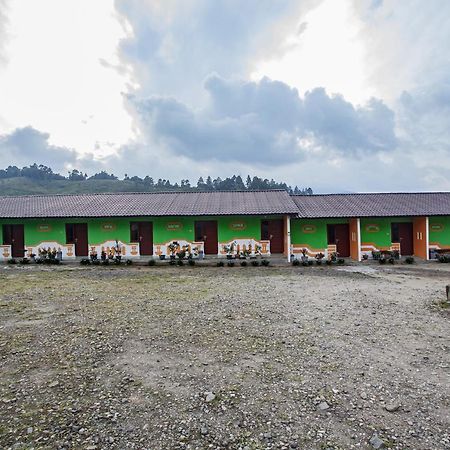 SPOT ON 2824 Hotel Permata Tongging Bagian luar foto