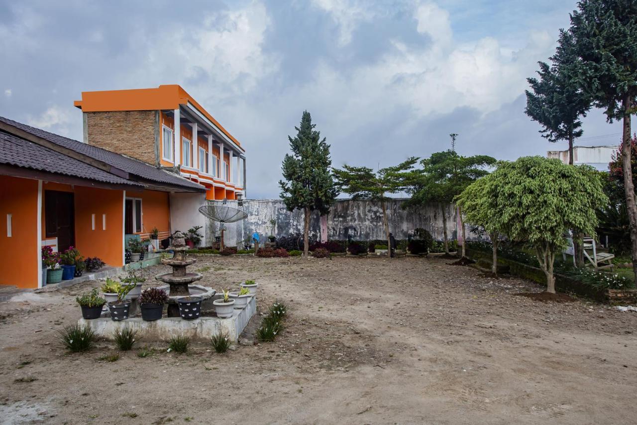 SPOT ON 2824 Hotel Permata Tongging Bagian luar foto