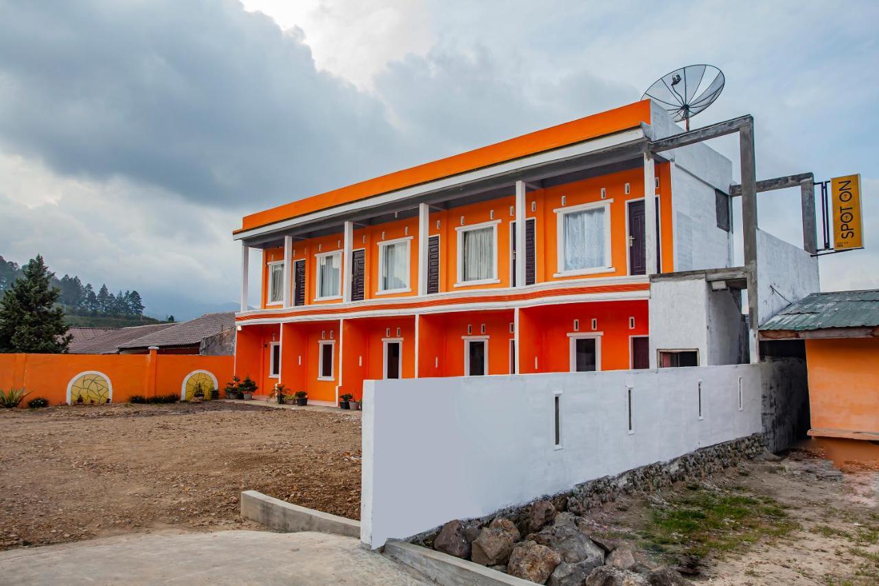 SPOT ON 2824 Hotel Permata Tongging Bagian luar foto