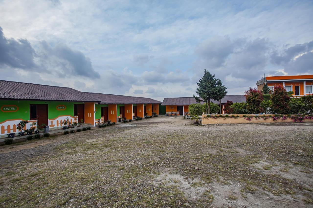 SPOT ON 2824 Hotel Permata Tongging Bagian luar foto